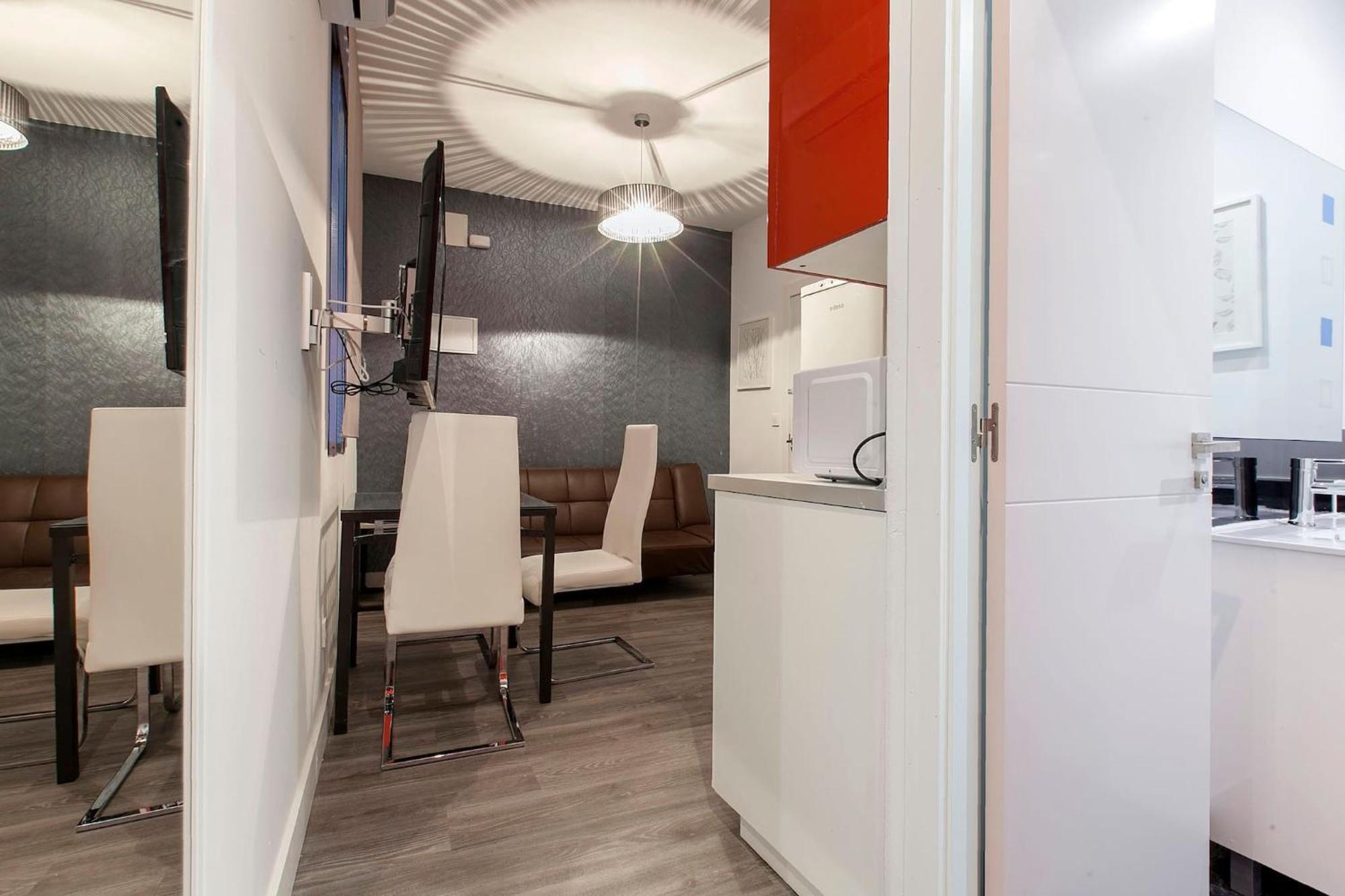 Apartamentos Day Madrid Callao Centro Gran Via Sol Malasana Экстерьер фото