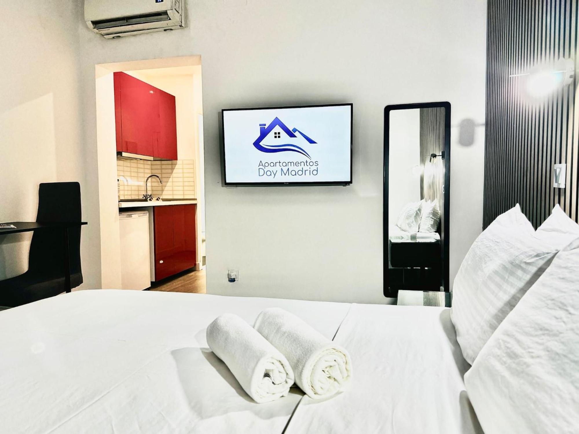Apartamentos Day Madrid Callao Centro Gran Via Sol Malasana Экстерьер фото