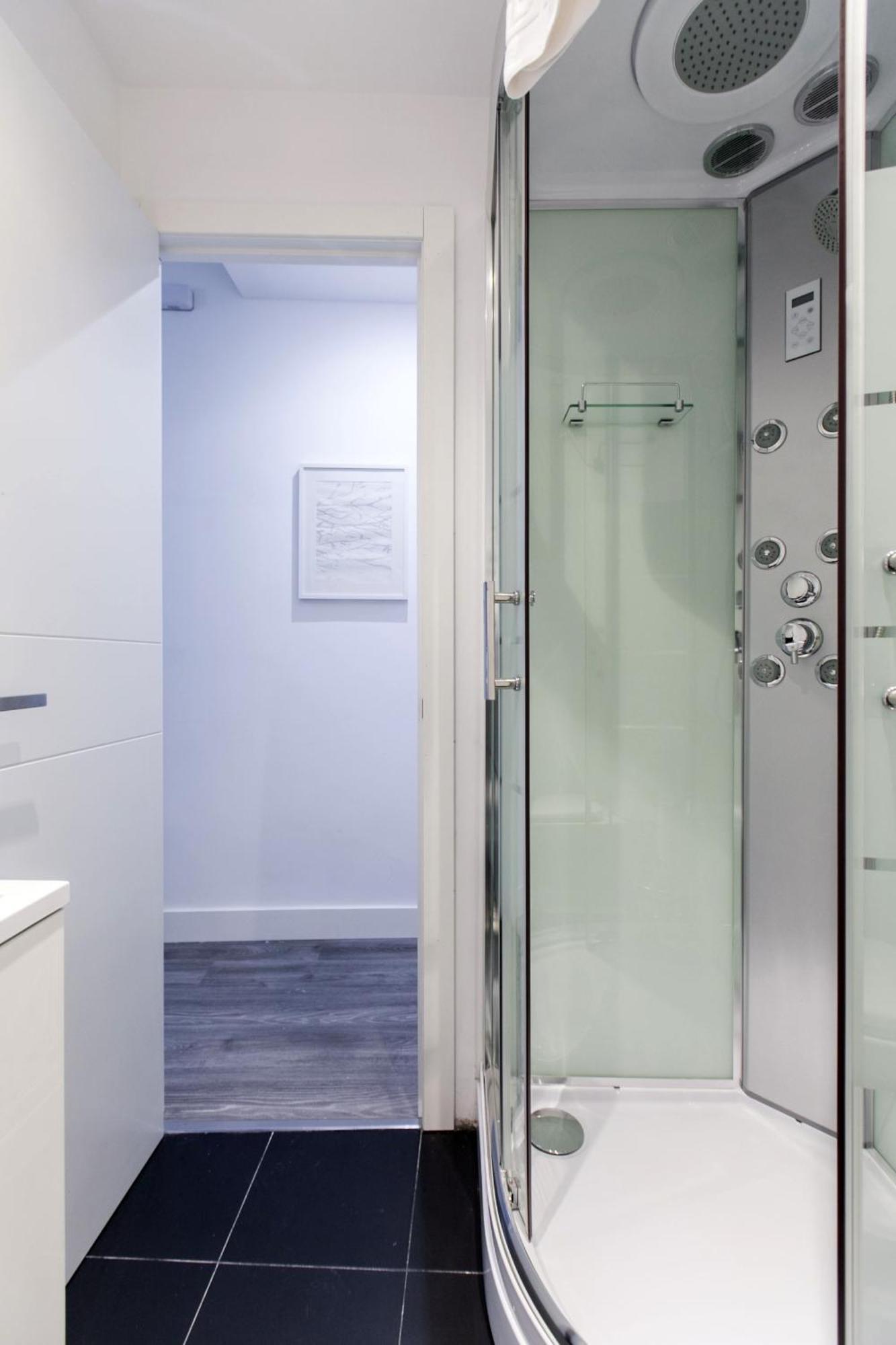Apartamentos Day Madrid Callao Centro Gran Via Sol Malasana Экстерьер фото